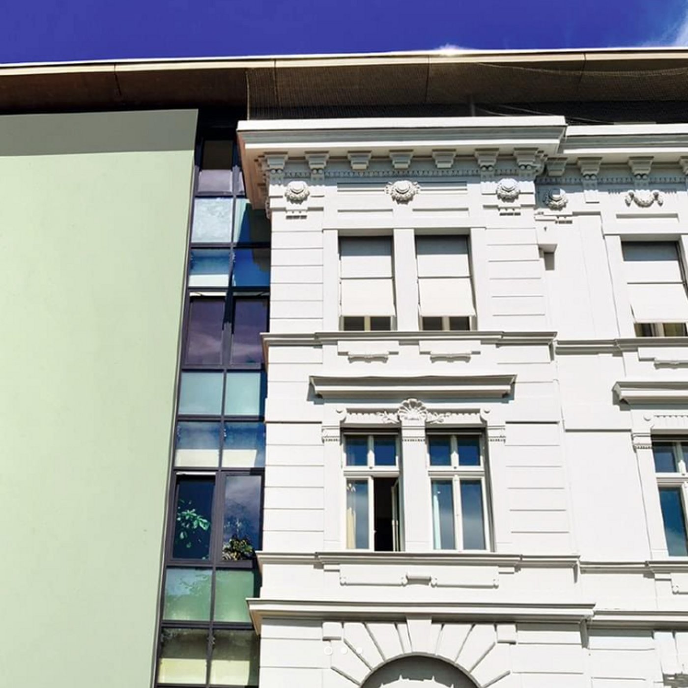 Frisch gestrichene Hausfassade